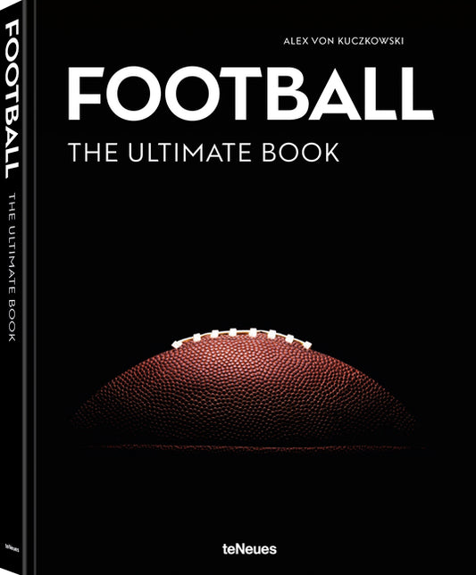 Book cover for Football - The Ultimate Book (English and German)